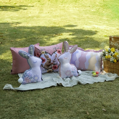 ALMOFADA PASCOA FORMATO COELHO