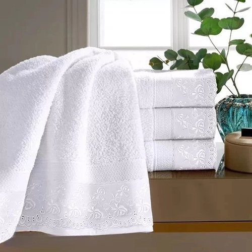 TOALHA MELODY COM RENDA NAIRA